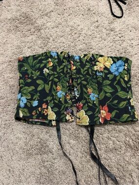 Daisy Black Floral Lace-Up Corset Belt with Multicolor Tapestry